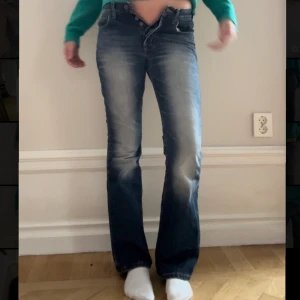 VINTAGE LEE JEANS - Säljer dessa SUPERSNYGGA lee jeans som Tyvvär är för små för mig, de är i strlk 36❤️