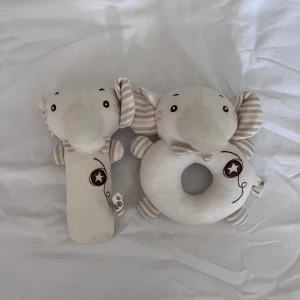 Två st elefant skallror - Helt oandvända