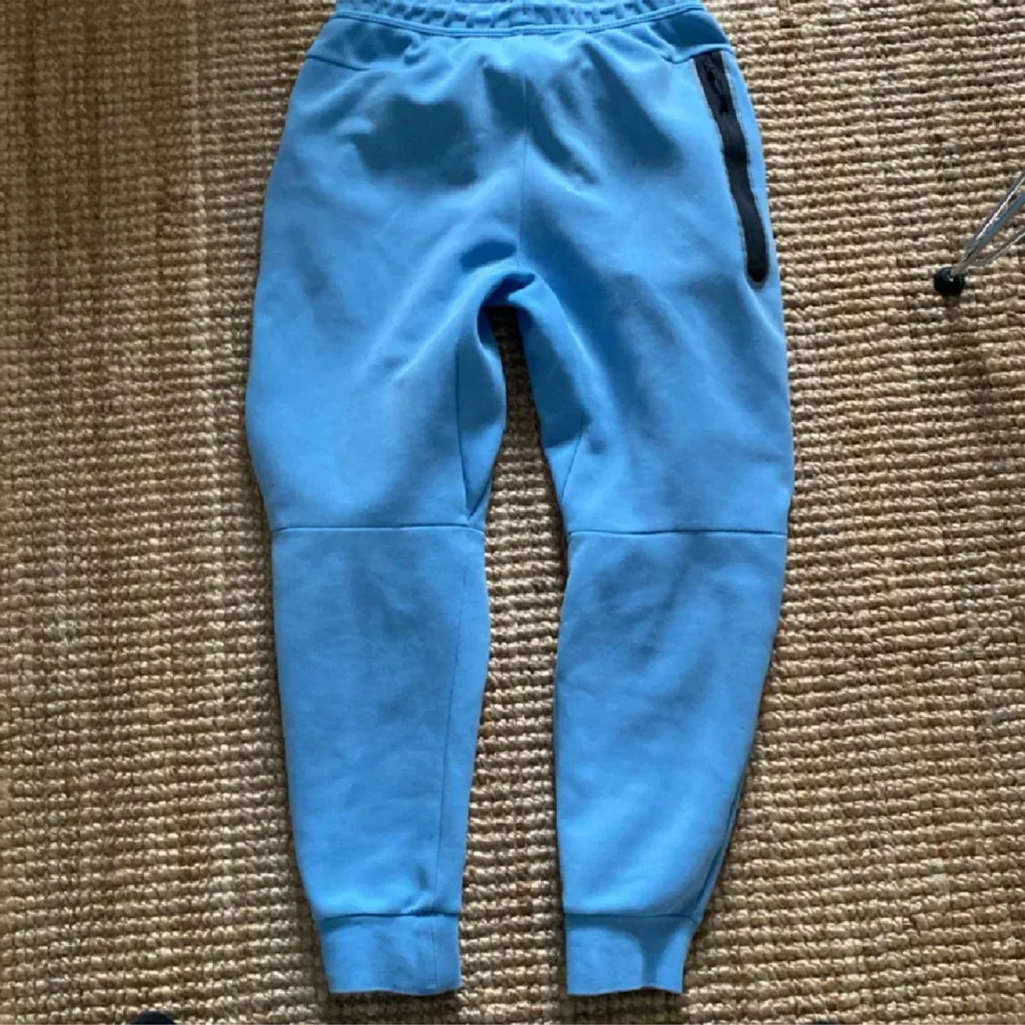 Nike tech byxor - 90