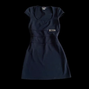 Klänning  - Vintage klänning från märket Morgan de toi 