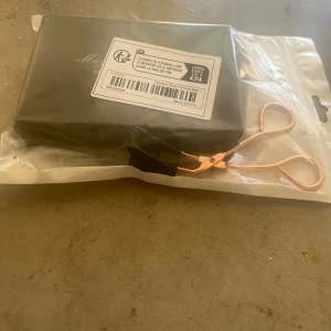 Lösögonfransar  - Nya lösögonfransar 