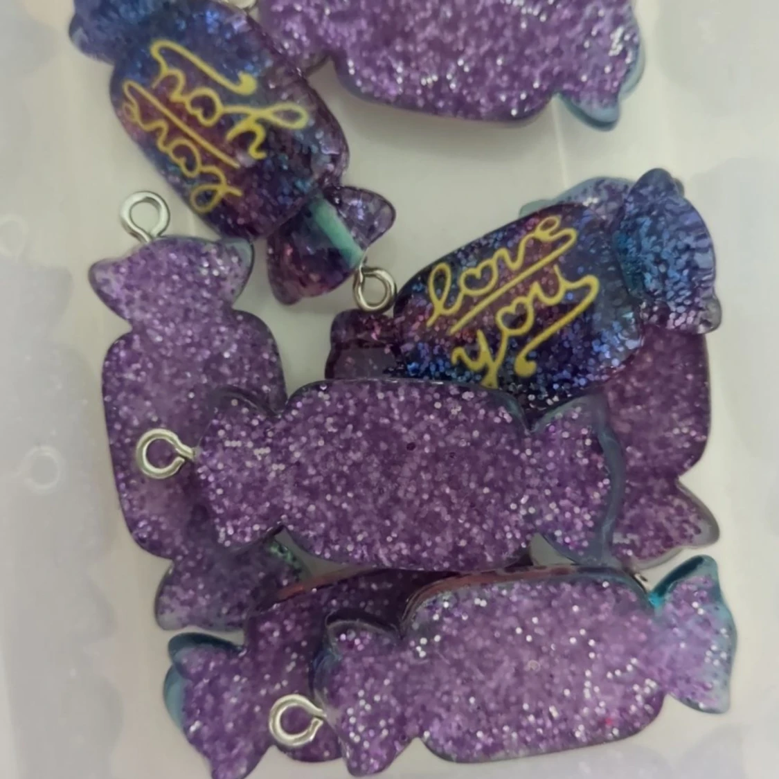 15 kr per par öronhängen  - 90