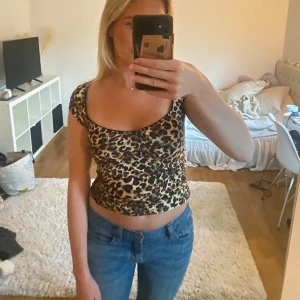 Leopardtopp Nelly - Jättefin leopard topp från Nelly, kommer inte till användning💓 Endast provad💓