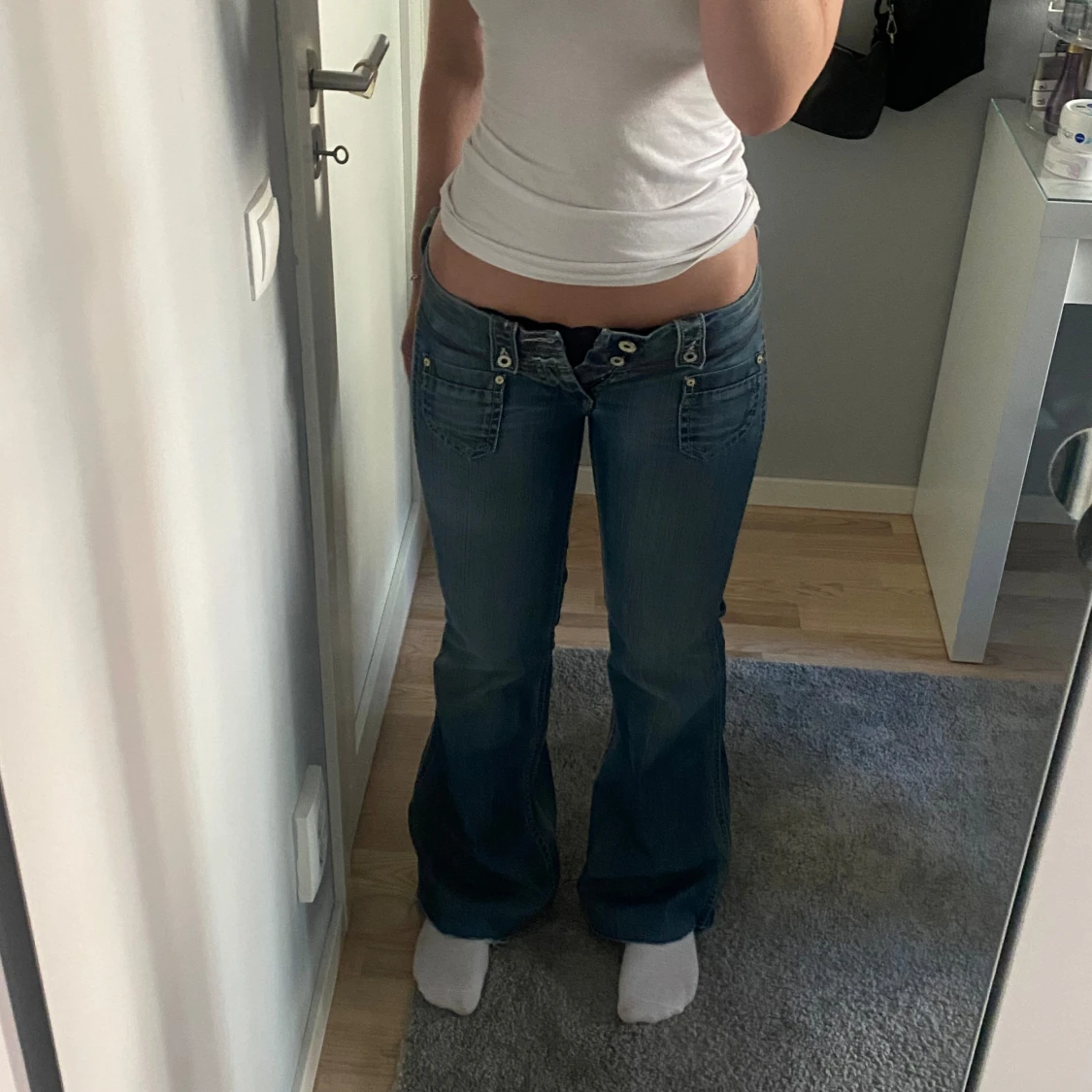Lågmidjade bootcut jeans