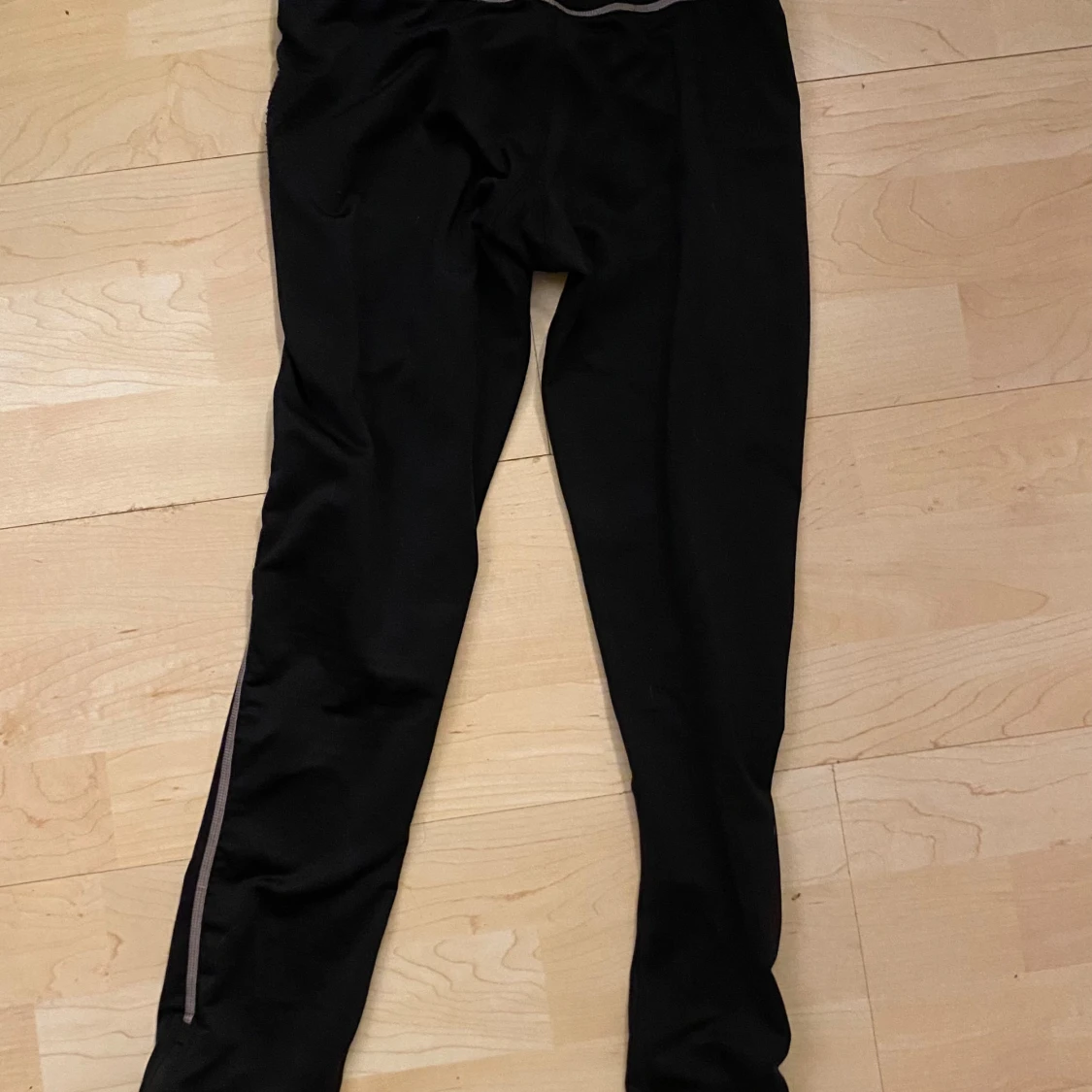 Svarta träningsleggings från Newline - 90