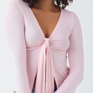 Rosa tröja - Helt ny ifrån Gina tricot 💕 liknar design by si