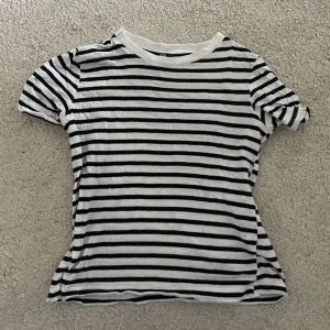 Zara topp - söt topp från zara🫶🏼 Passar även XS!!