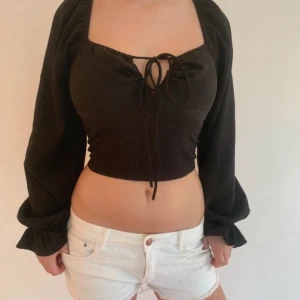 Svart blus - Kommer ej till använding 🥰