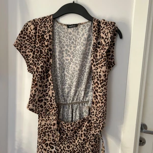 Lejopard - Denna är så snygg på men kommer tyvär inte för användning 300 pris kan diskuteras frakt är inräknat 