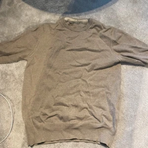 Stenström sweatshirt  - Stenström sweatshirt nypris ca 2000 då vi säljer dem för riktigt bra pris😁 OBS! Liten i storlek