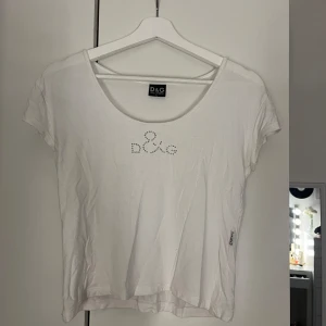 Dolce&Gabbana t-shirt - Kortare D&G topp, gammal modell 💘