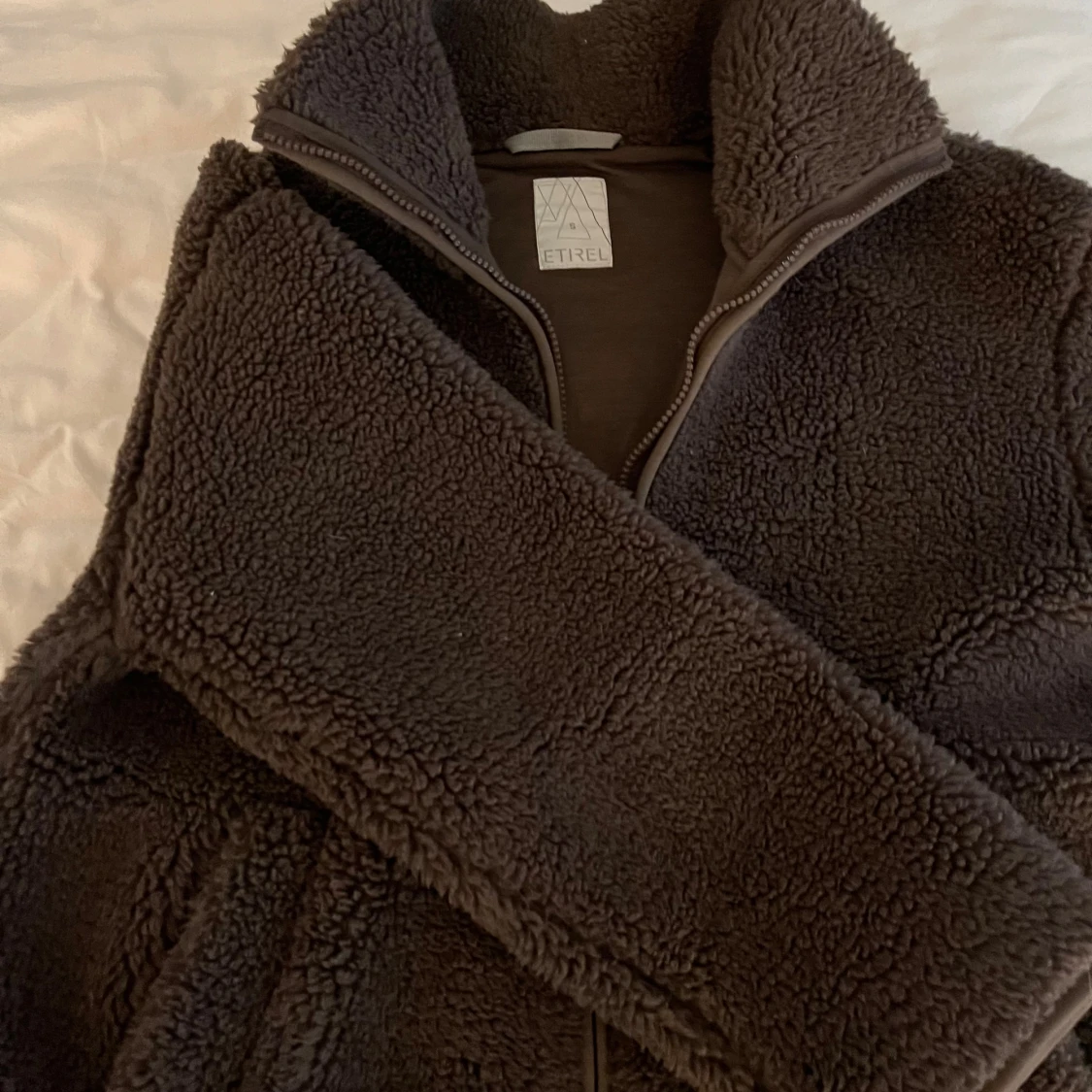 Brun teddyjacka  - 90