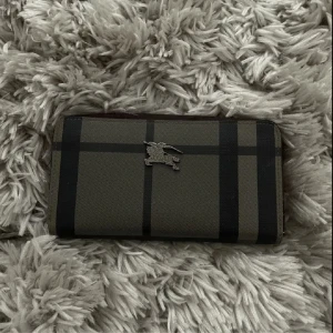 Burberry plånbok - Köpt i Turkiet, jättefin kvalitet!