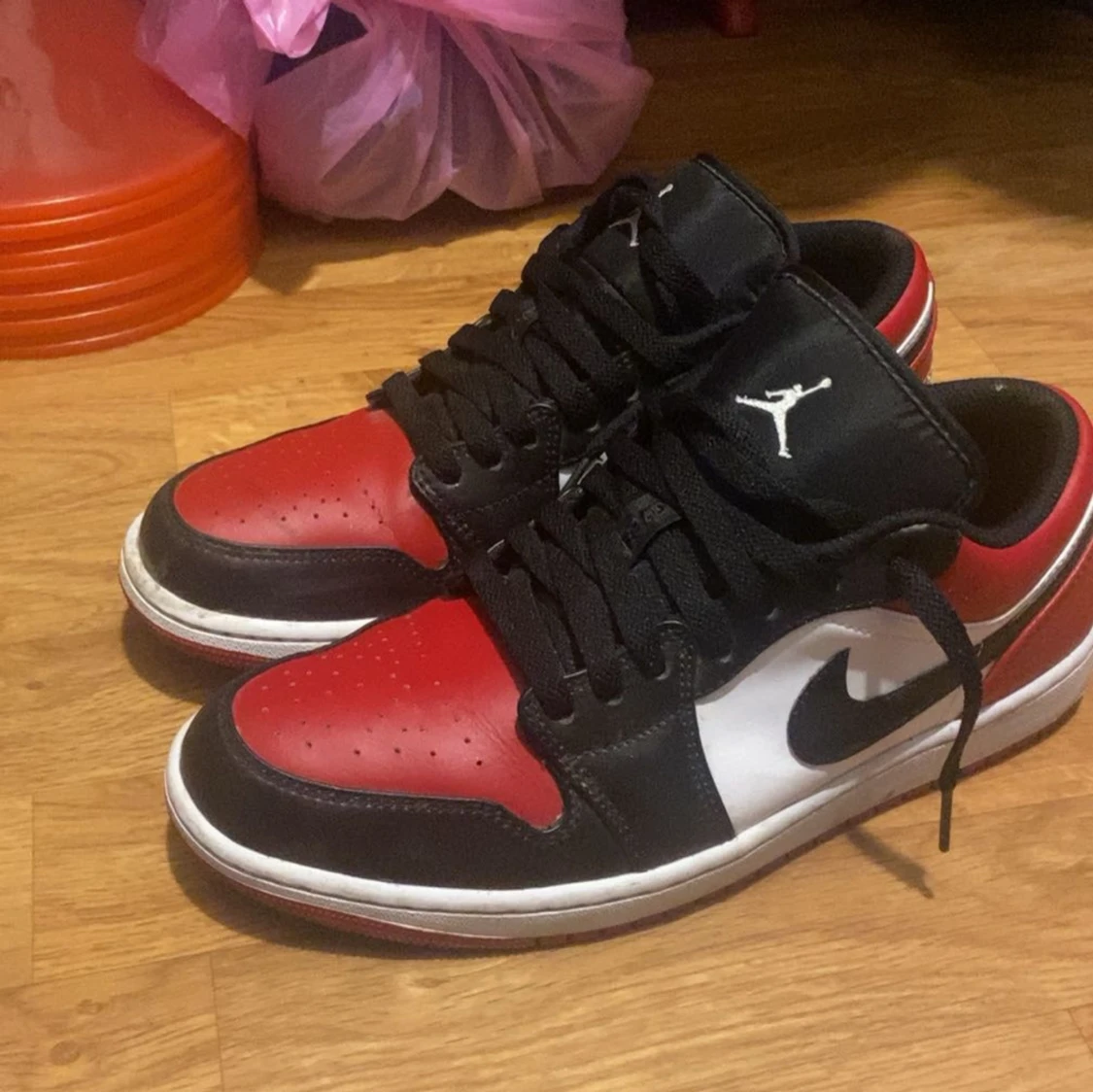 Jordan 1 low Bread toe