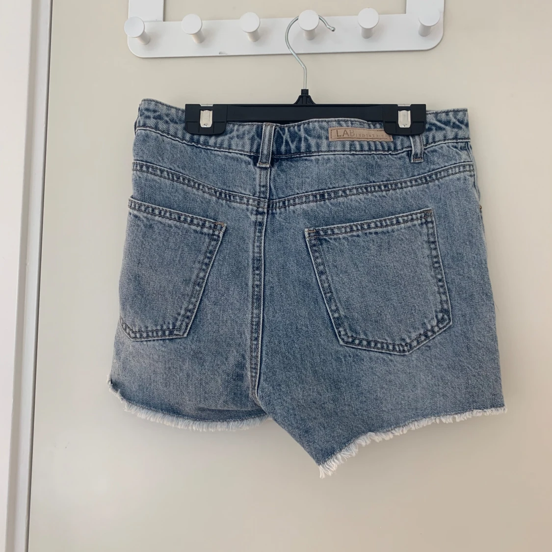 Blåa jeans shorts  - 90