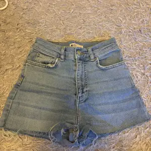 Ginatricot jeansshorts