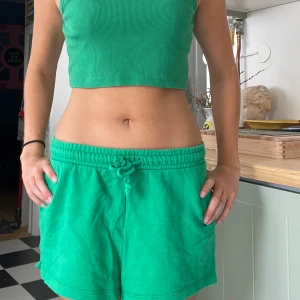 Shorts - Världens coolaste shorts från zara, säljer även linnet, kan köpas tillsammans för bra paketpris❤️