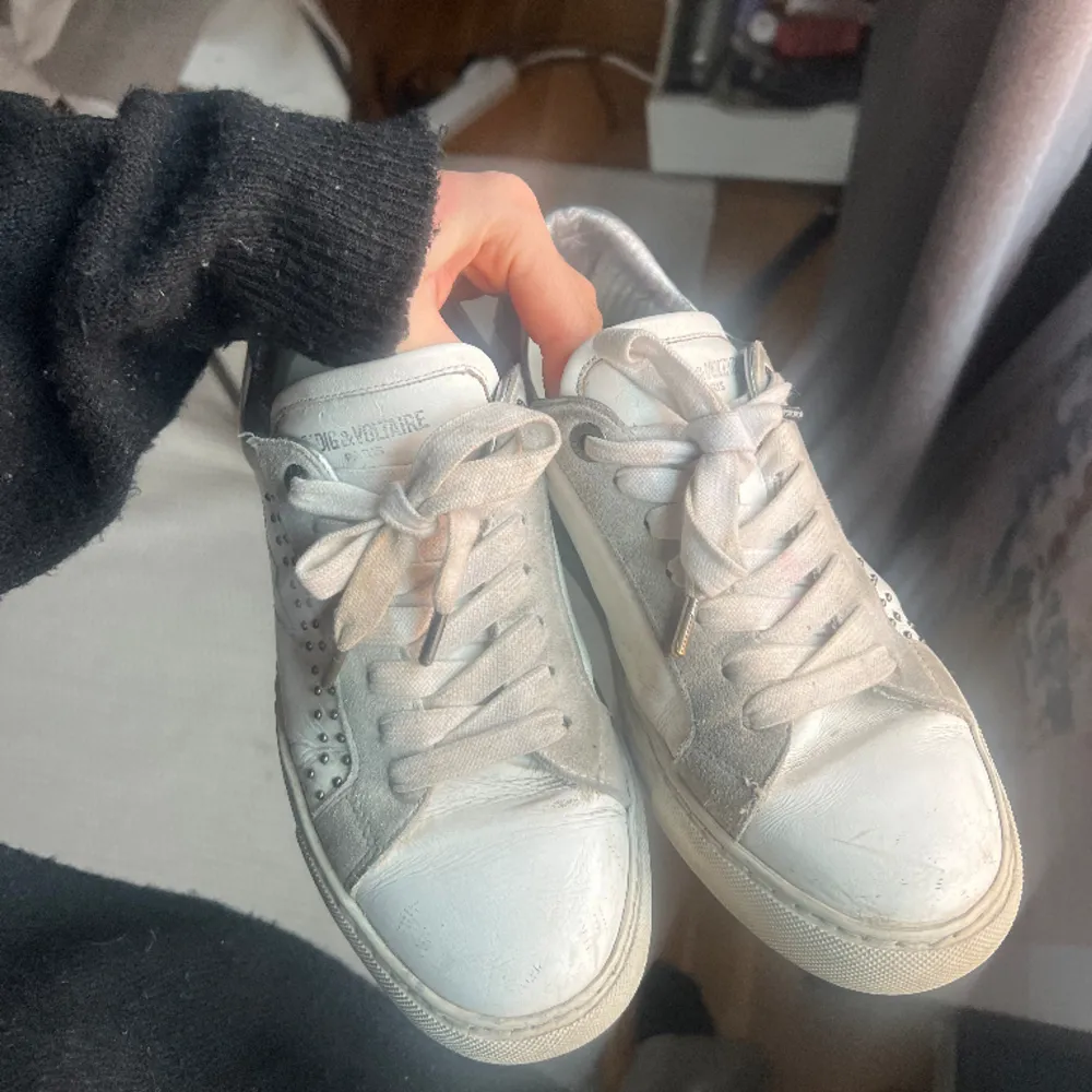 Zadig Voltaire sneakers, finns inte att köpa längre nypris cirka 3000 kr.. Skor.