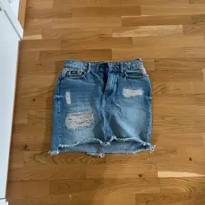 Jeanskjol från superdry. 