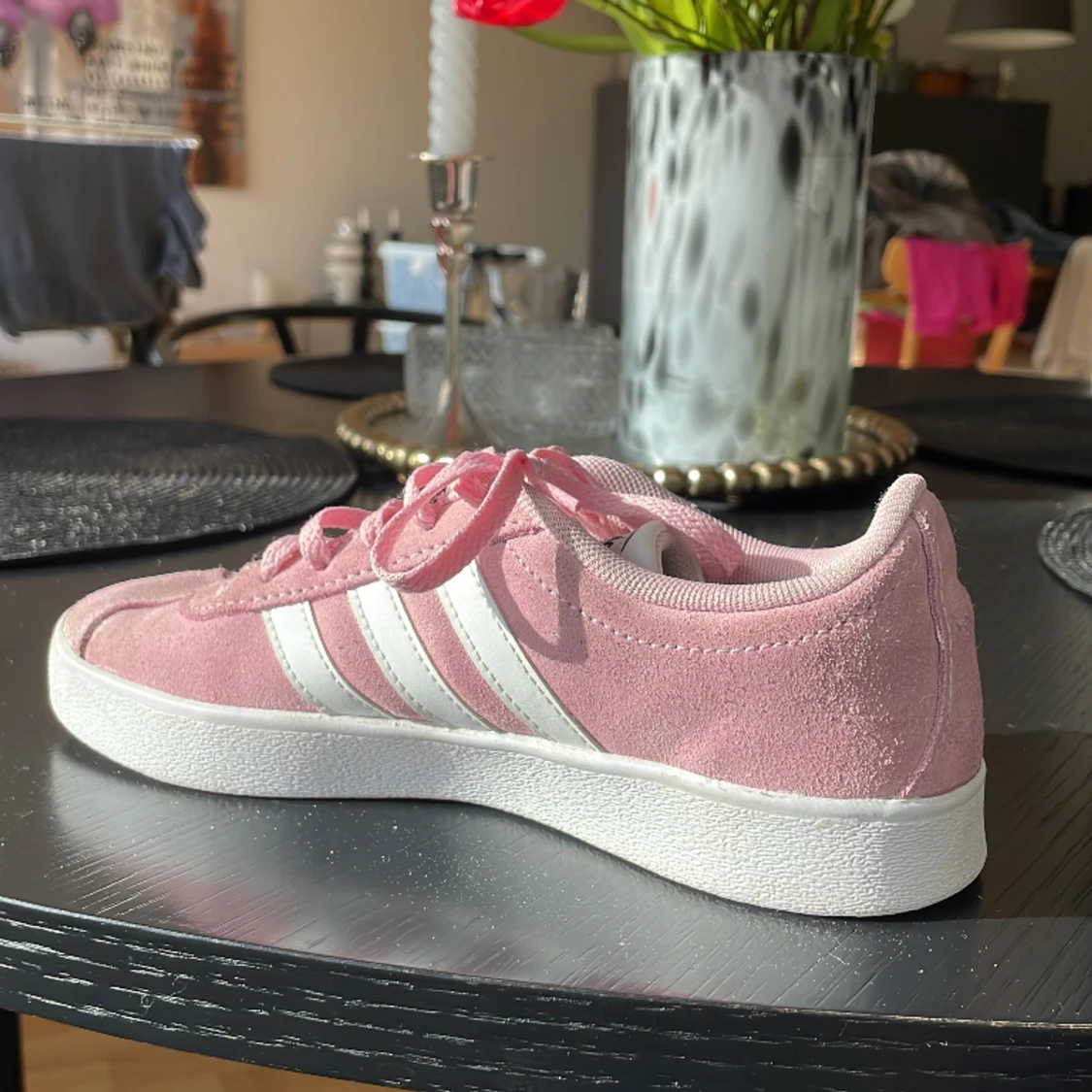 Rosa adidas skor