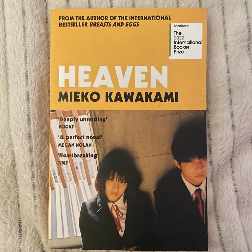 Bra skick! En kortare novell av Mieko Kawakami. Tryck gärna på köp nu eller meddela mig om ni har frågor!. Övrigt.