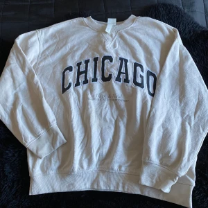 Tröja med text - Fint skick, fin tröja!