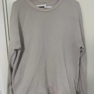 Unkown märke strl L - Köpt från en liten ort utanför Milano från en liten familjeägd klädföretag 100% italiensk Lite bleached från all tvätt