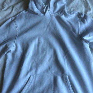 Hoodie - Vit hoodie. Jättebra skick!