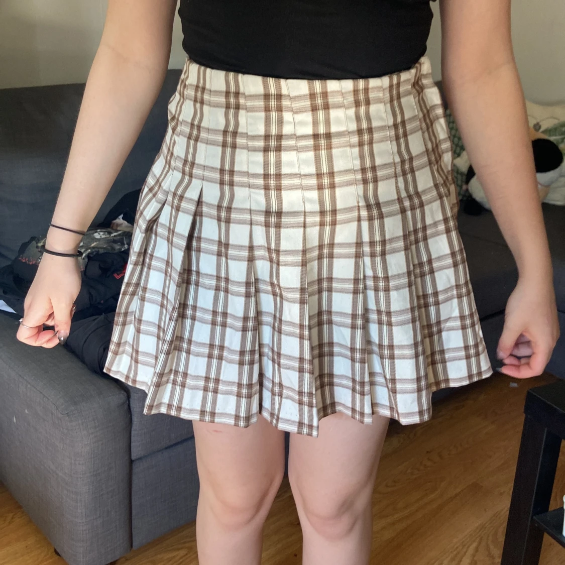 Vit/beige rutig kjol  - 91