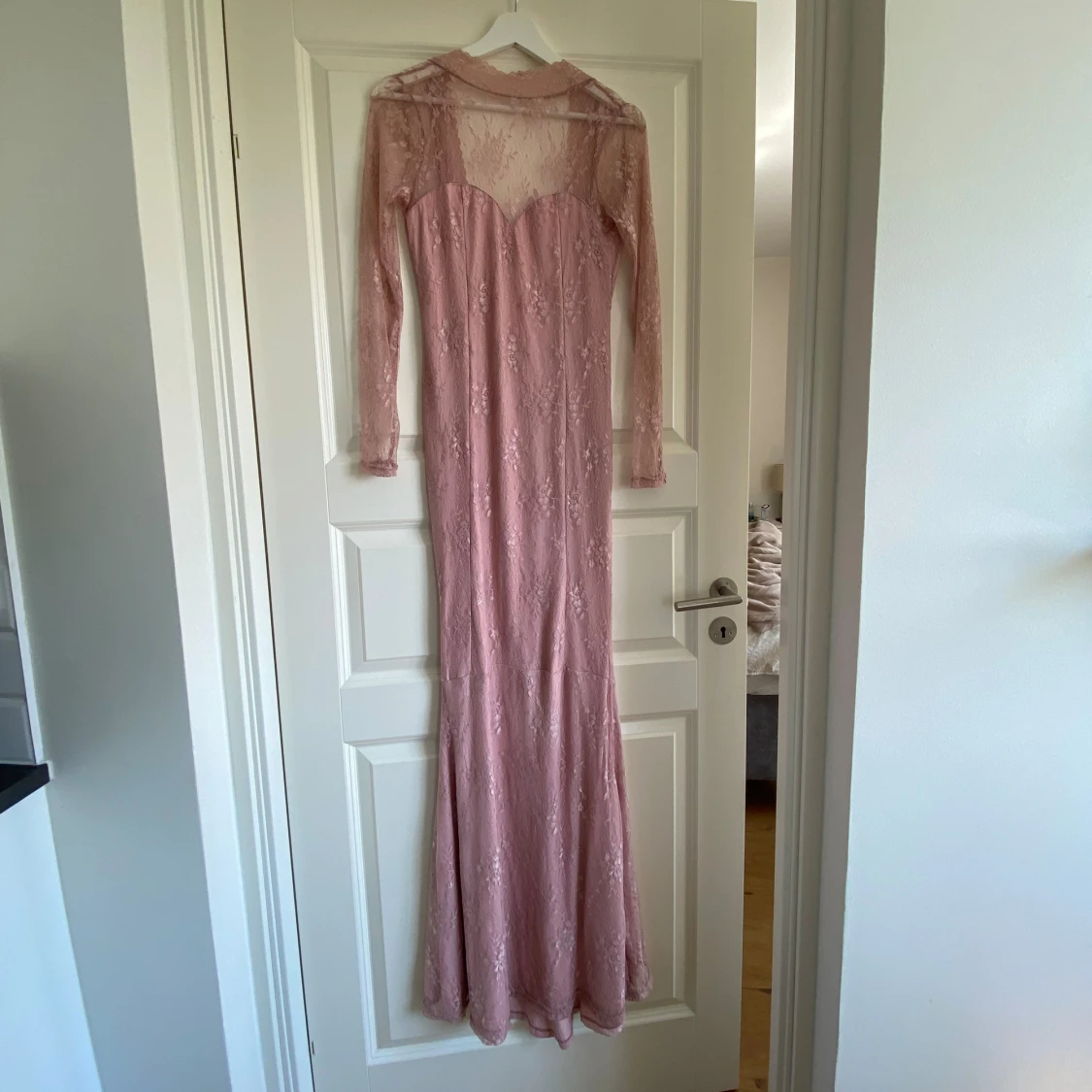 Rosa Spetsklänning  - 93