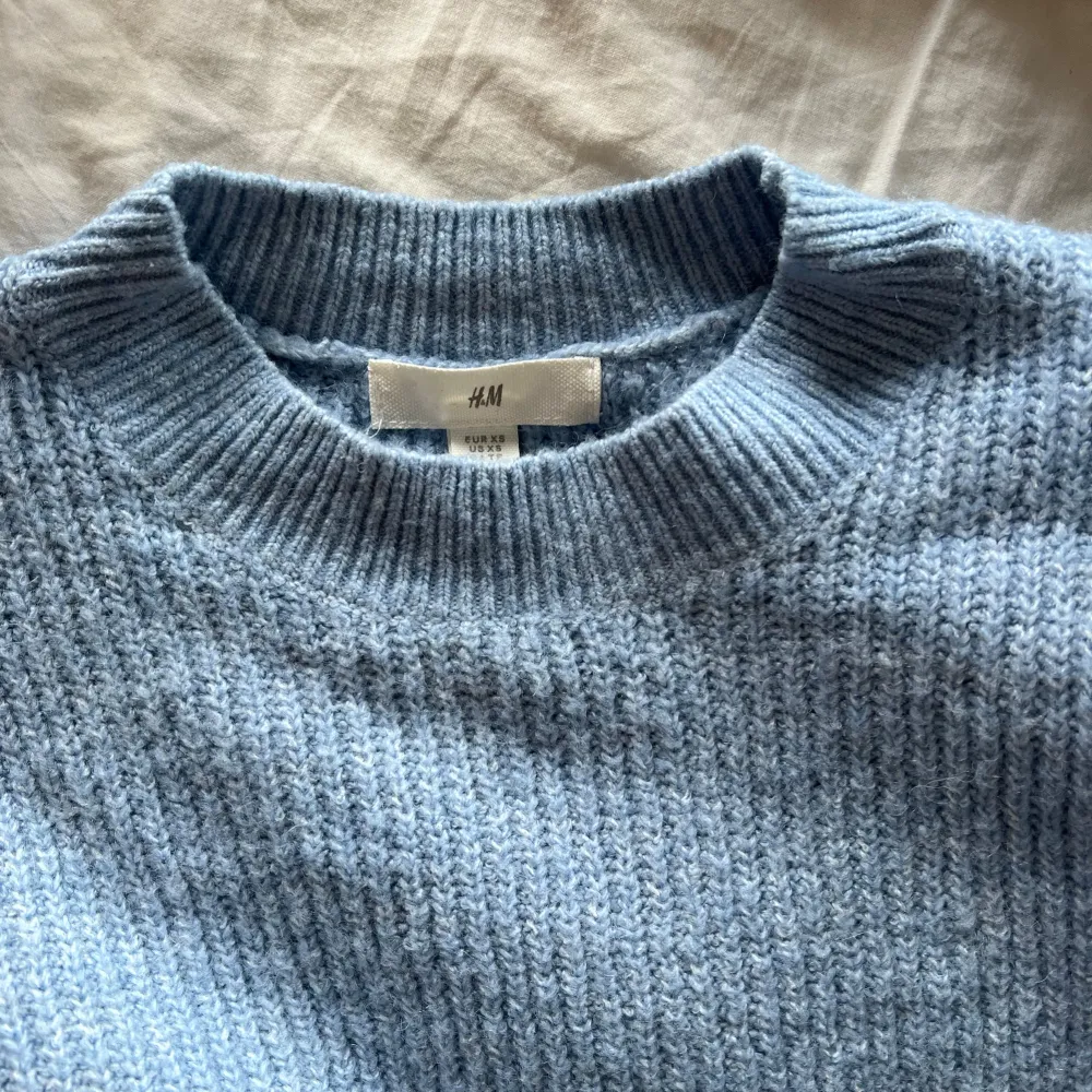 Fin stickad tröja ifrån hm, nästan aldrig använd ☺️. Neuleet.