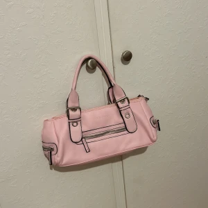 Liten rosa väska - Har inte använt🩷
