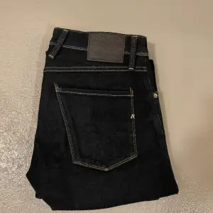 | Replay Anbass jeans | Skick 9/10 | Pris 550 |