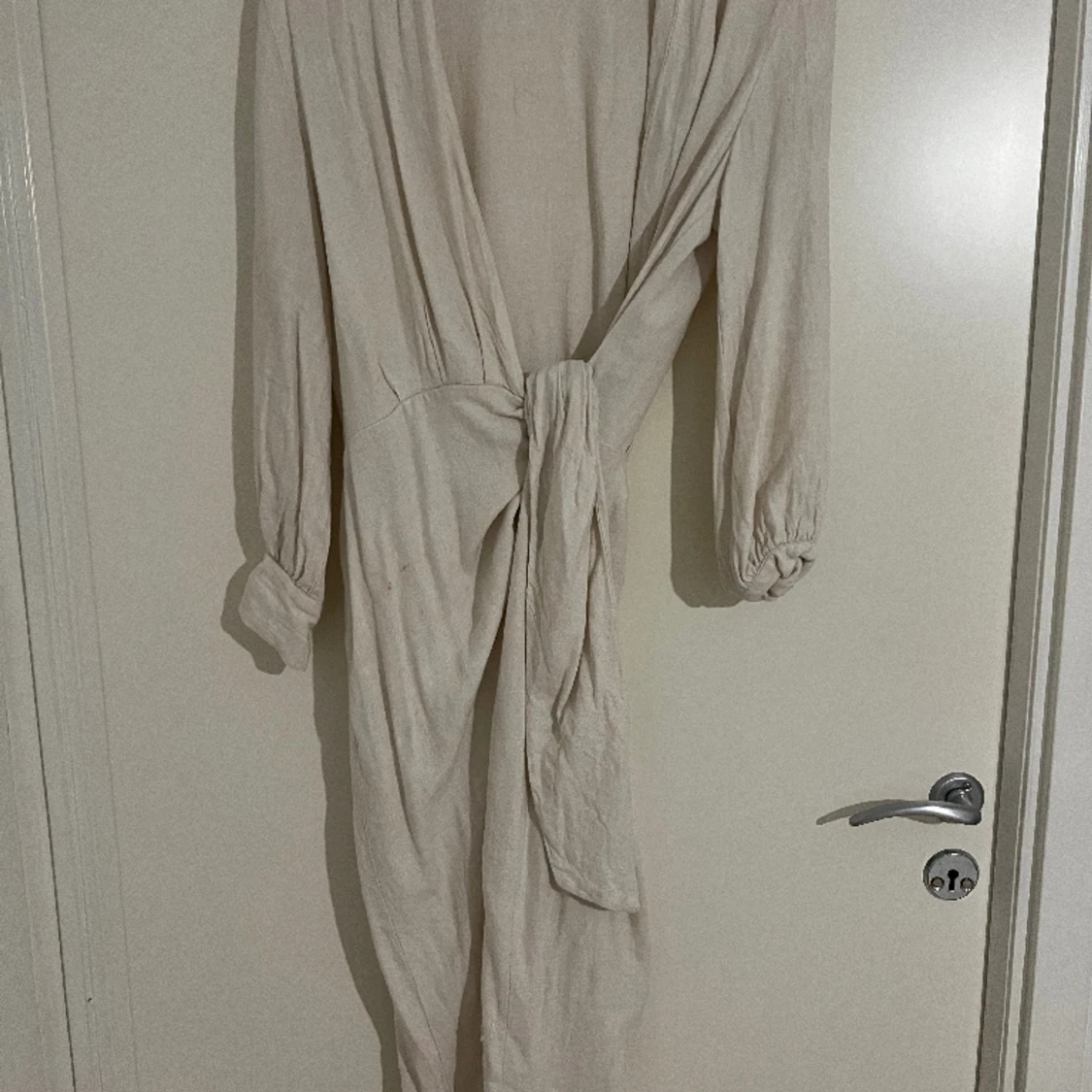 Mango beige klänning  - 91