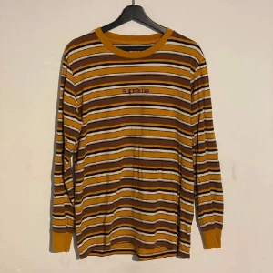 Supreme tröja - Supreme tröja i fint skick. 