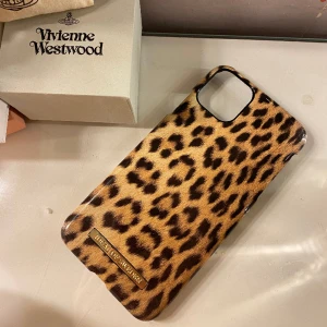 ideal of sweden skal - helt nytt ideal of sweden skal! säljer eftersom köpte fel modell, tror den ska passa 11+ 🩷