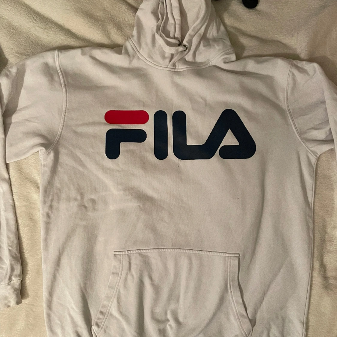 FILA vit hoodie  - 91