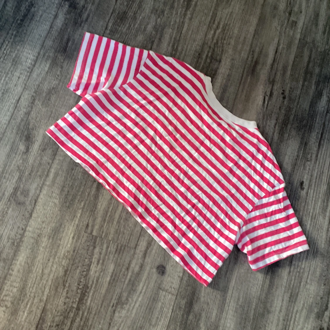 Randig rosa och vit tröja  - 90