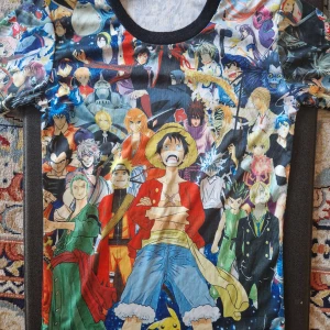 Anime tröja  - Bra skick 
