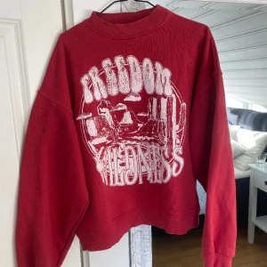 Tröja bershka - Fin tröja från bershka, knappt använd. Storlek s. ❤️