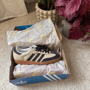 Adidas samba og - Helt nya. 