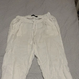Linnebyxor - Säljer mina linnebyxor som är för stora för mig!