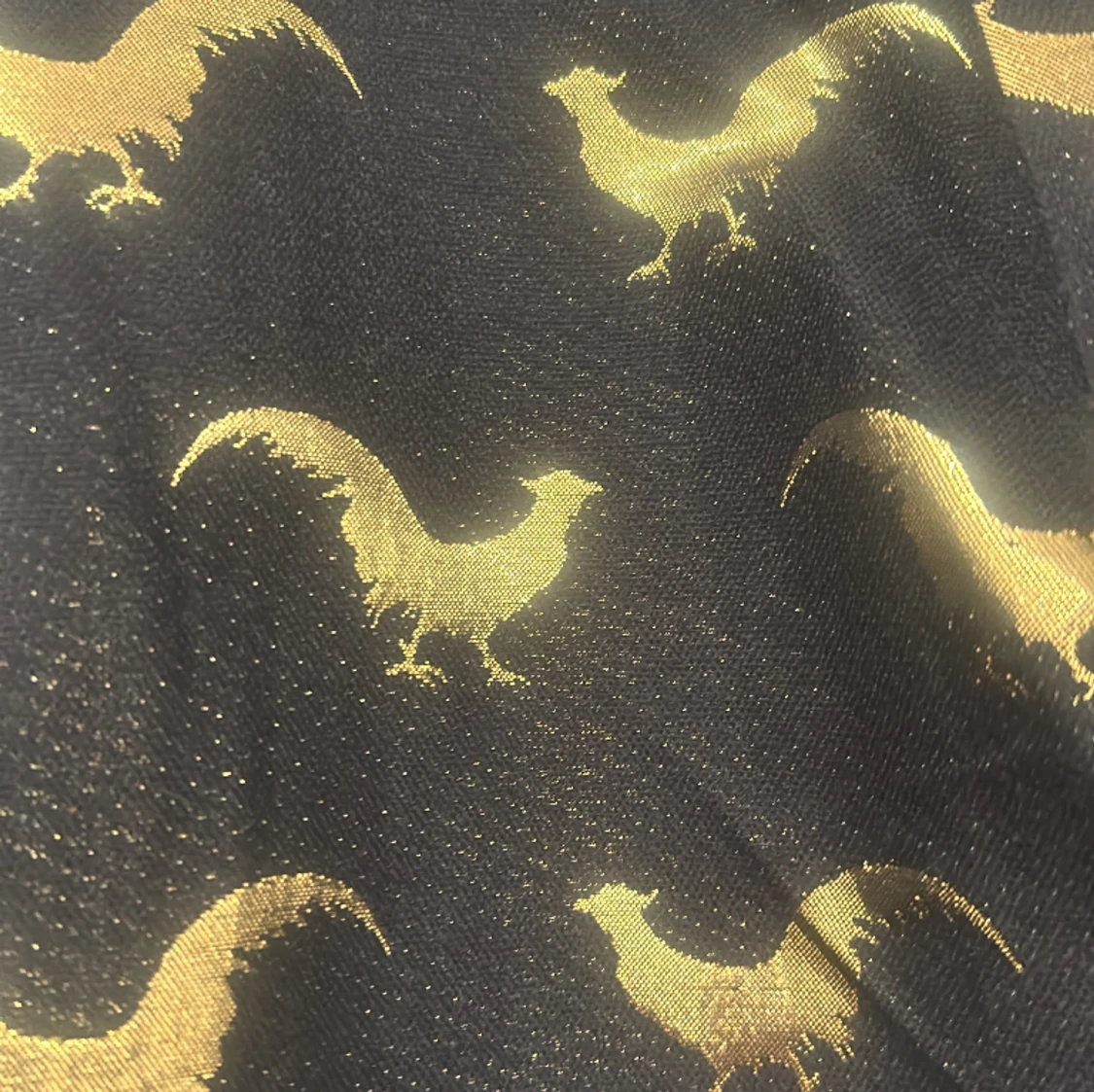 Mörkblå kjol med guldfåglar på! - 90