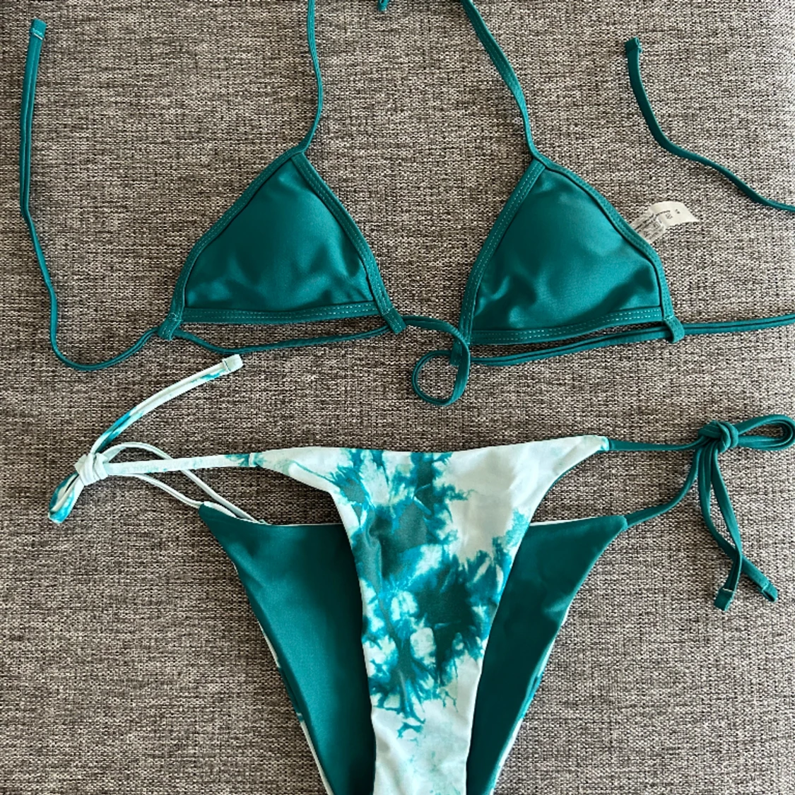 Oanvänd bikini