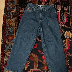 Polar big boys-og logga - Polar big boys i storlek M i cond 7.5/10. Passar mig perfekt som är 178 cm lång.  Vid fler frågor är det bara att höra av er.  Mvh