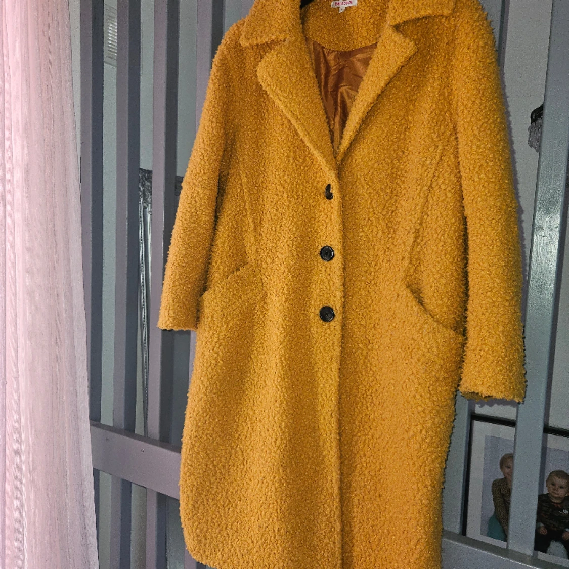 Senapsgul Teddy Kappa