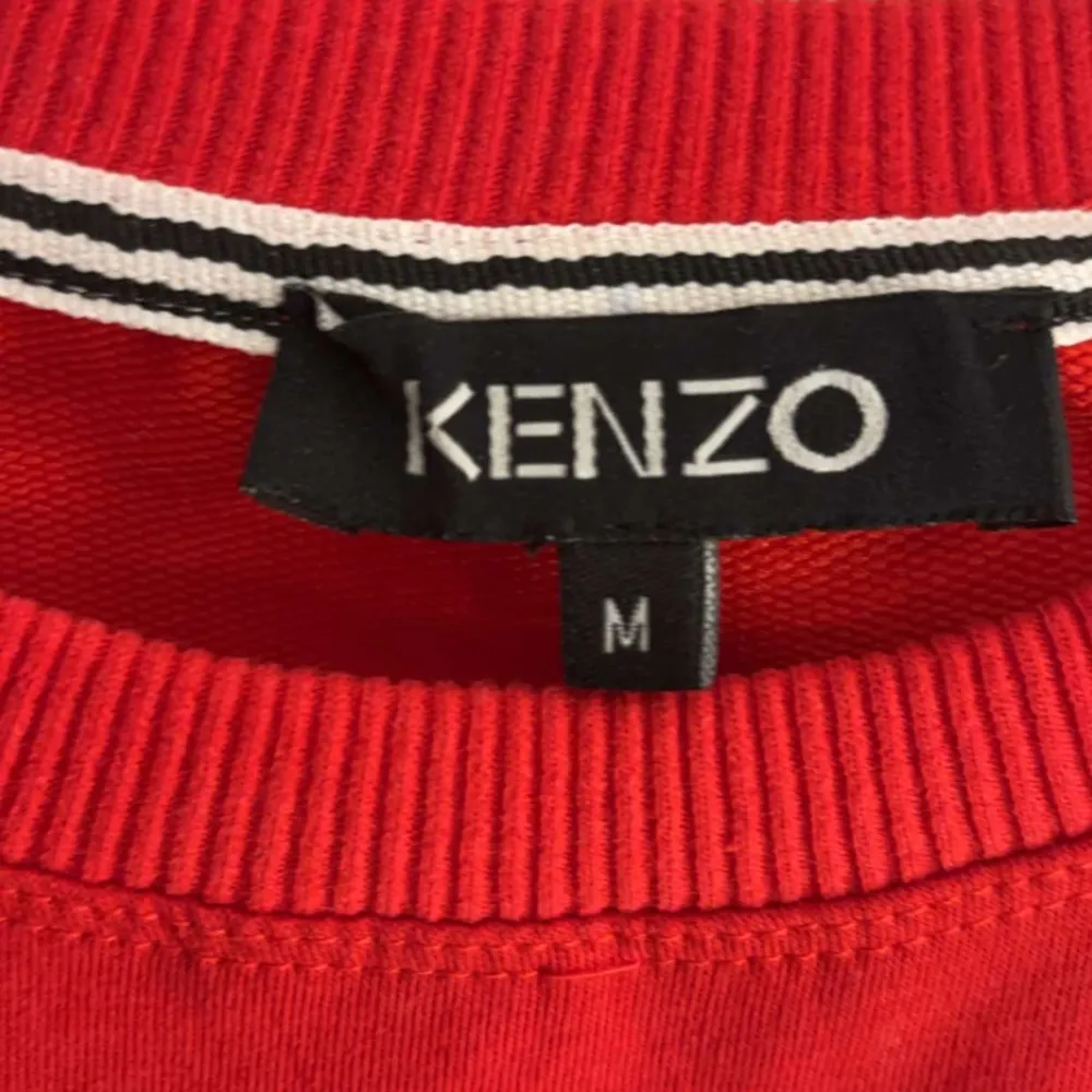 INTRESSEKOLL  kenzo hoodie i fint skick. nästan helt ny.. Hoodies.