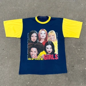 Spice girls vintage  - t-shirt från 90-talet  bra skick 