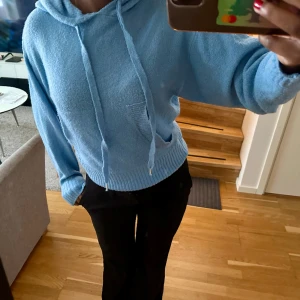 Stickad tröja  - Stickad tröja i bra och jättemysig!