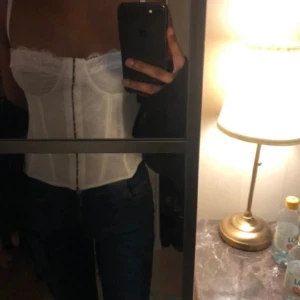 Vit korset topp - Så fin vit korset topp, som inte kommer till användning💓